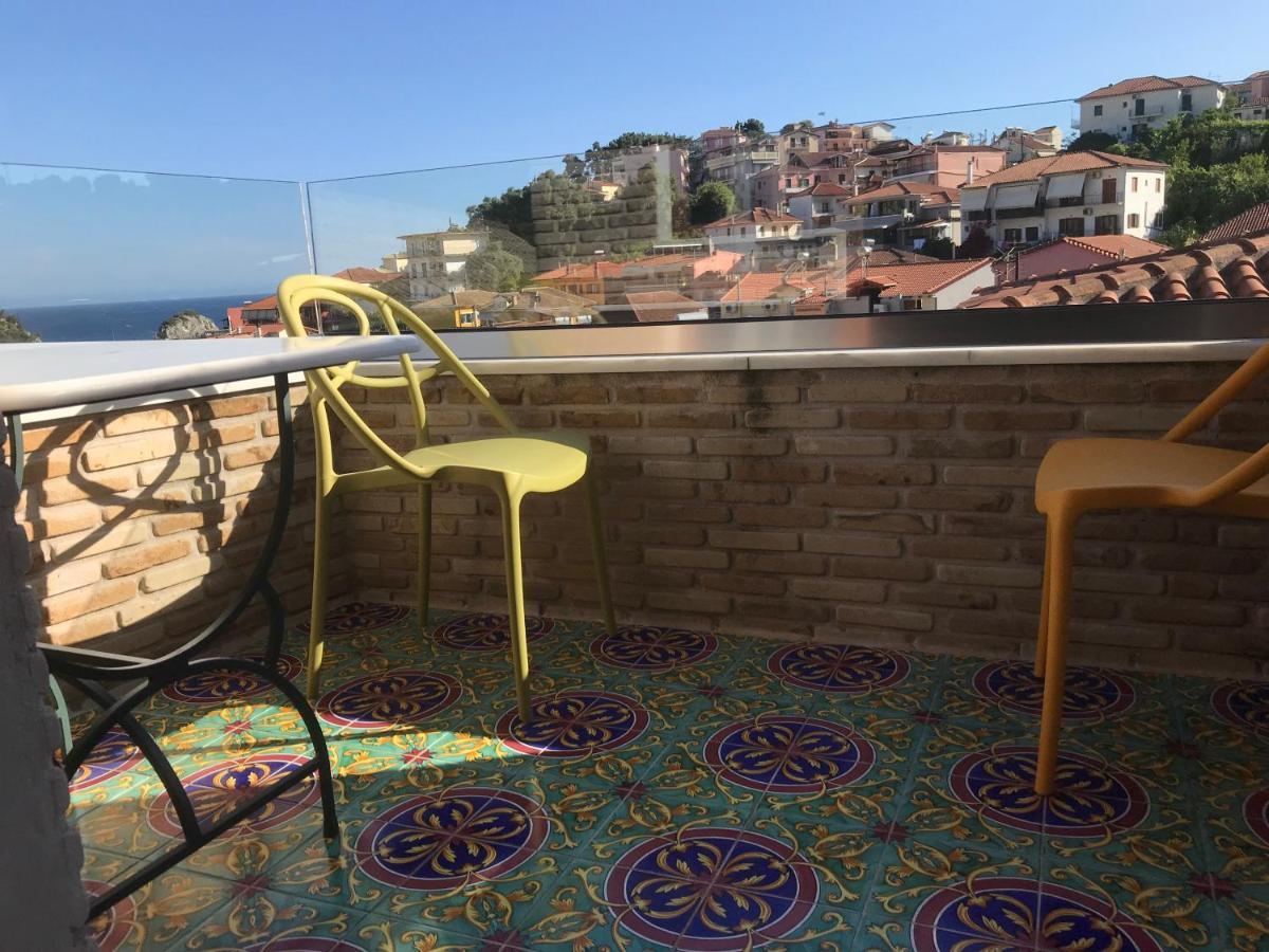 Leda Suites Parga Extérieur photo